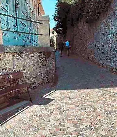 Shelley's * Lerici